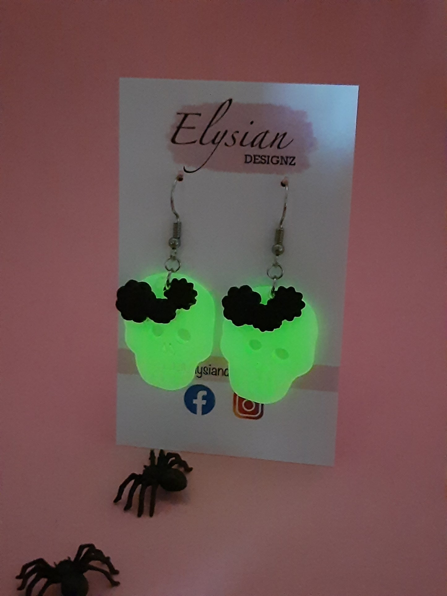 Glow in the Dark Skulls