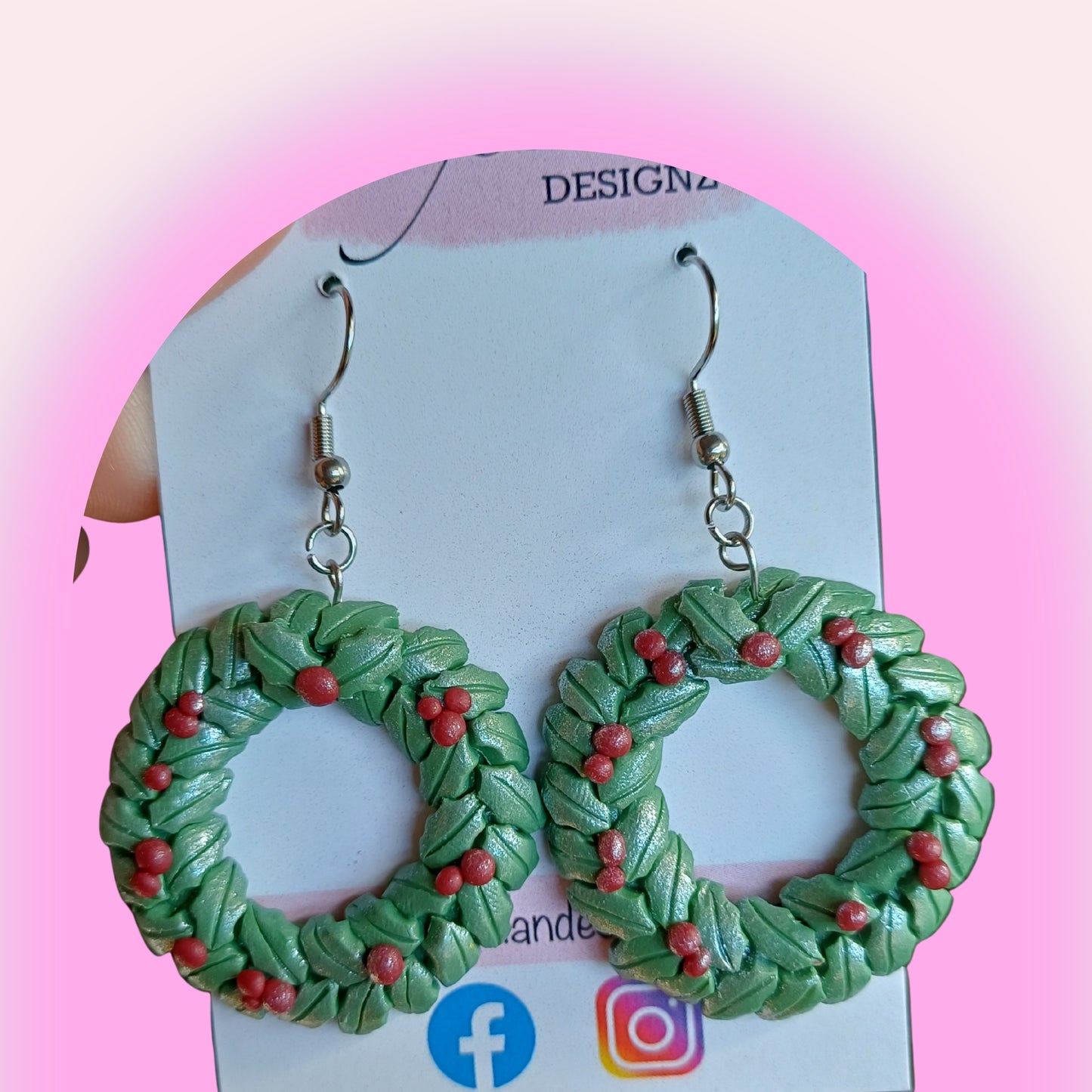 Classic Wreath Danglies – NZ Polymer Clay Earrings