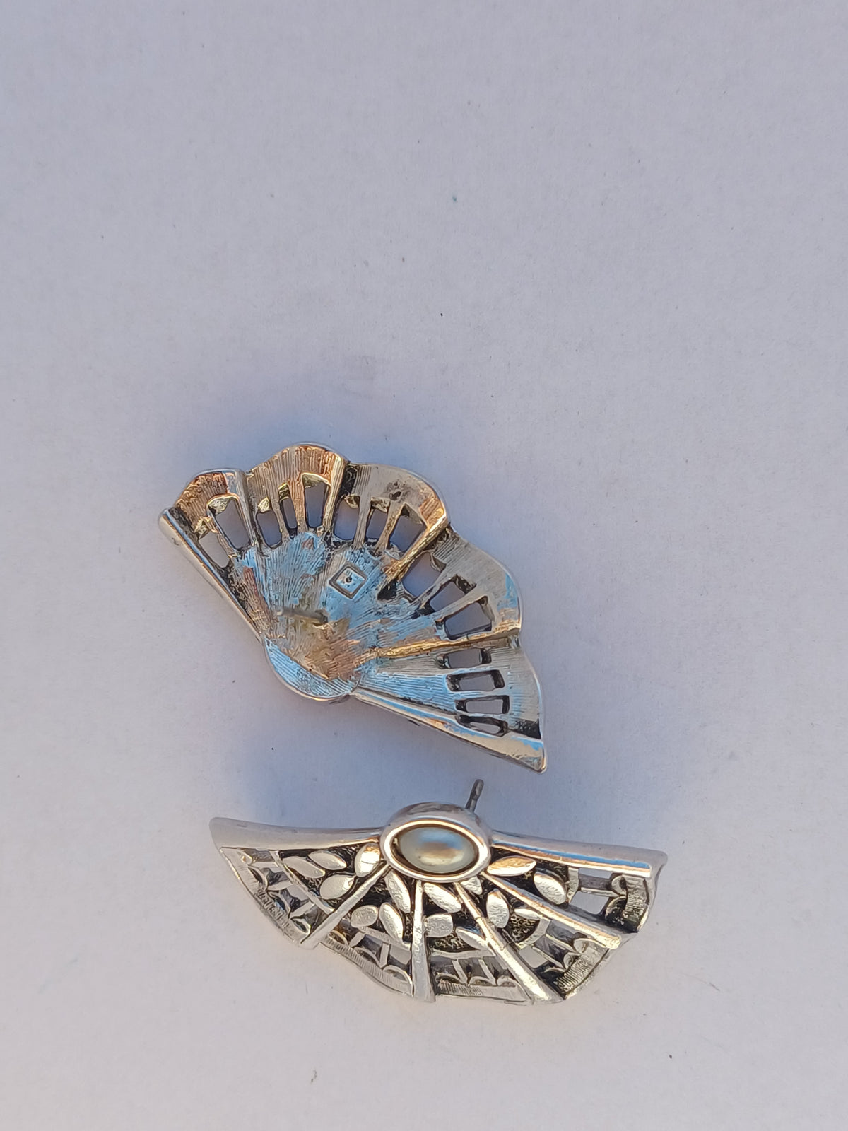 Fan Earrings - Studs (Vintage Avon)