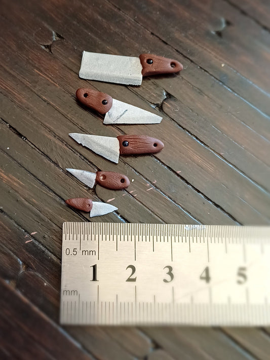 1:6 Miniature Kitchen Knives