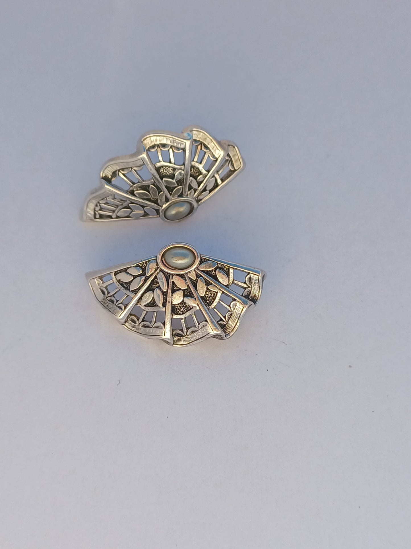 Fan Earrings - Studs (Vintage Avon)