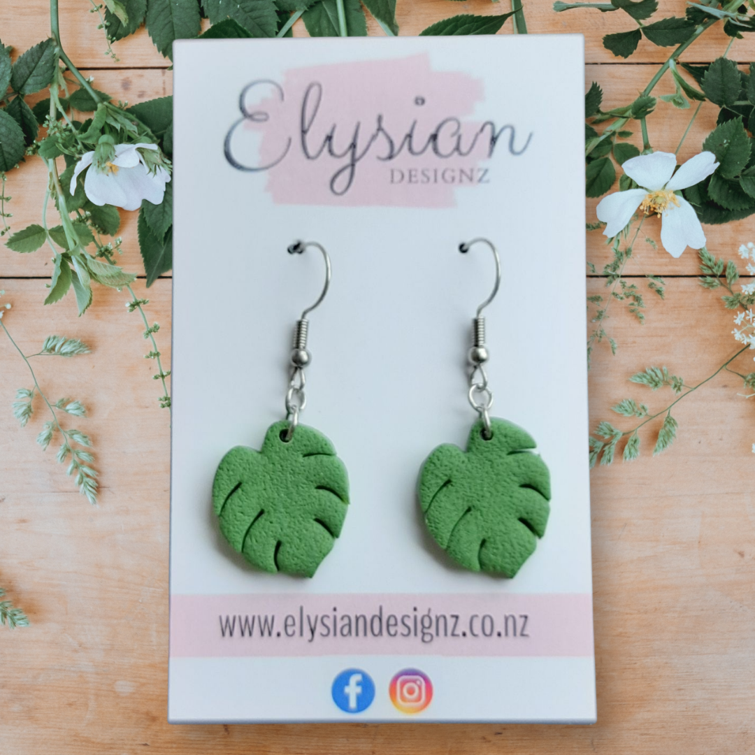 Monstera Leaves – NZ Polymer Clay Earrings